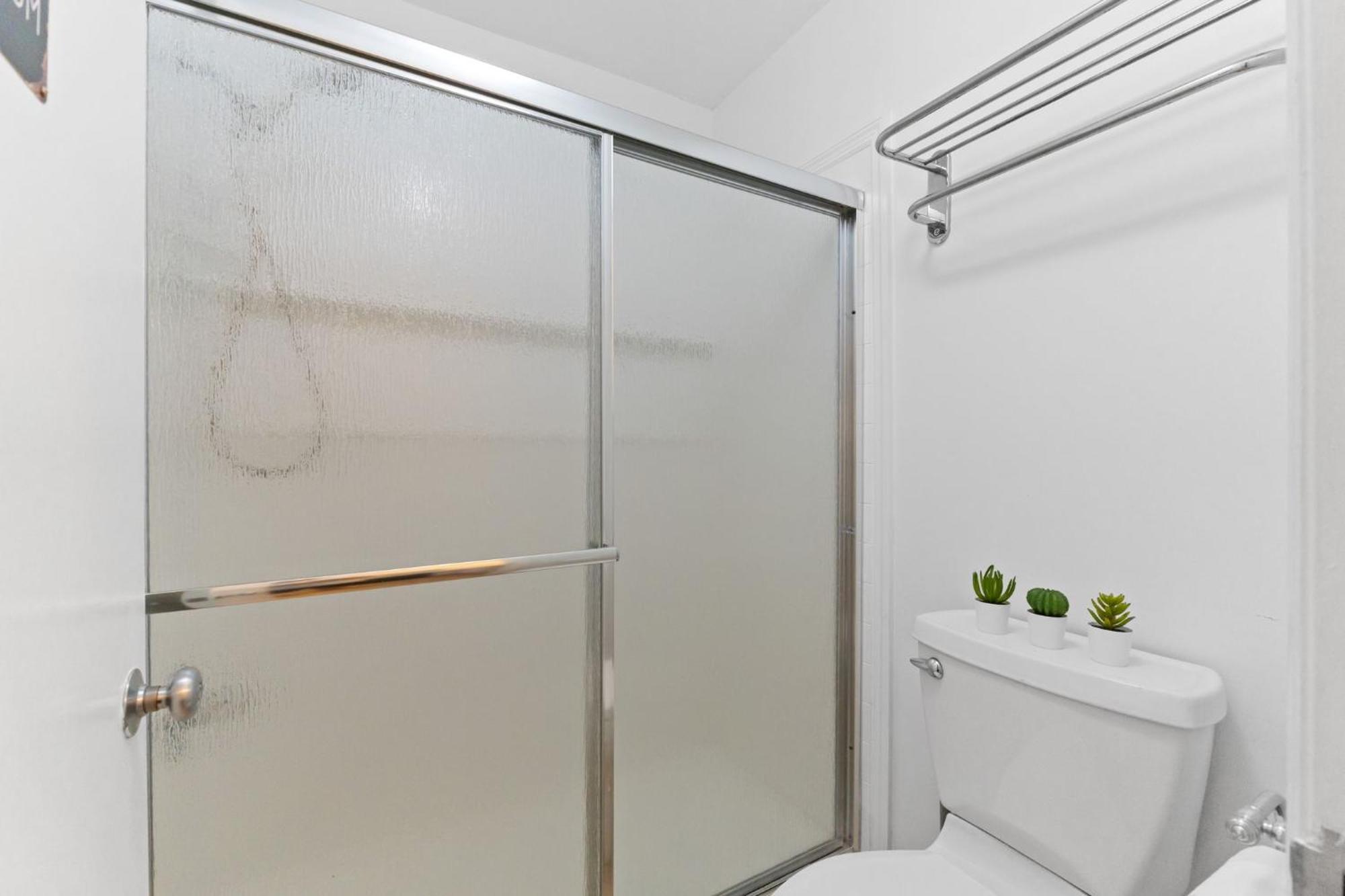 Cozy 1-Bedroom Condo With Pool Access In أوشن إيسل بيتش المظهر الخارجي الصورة